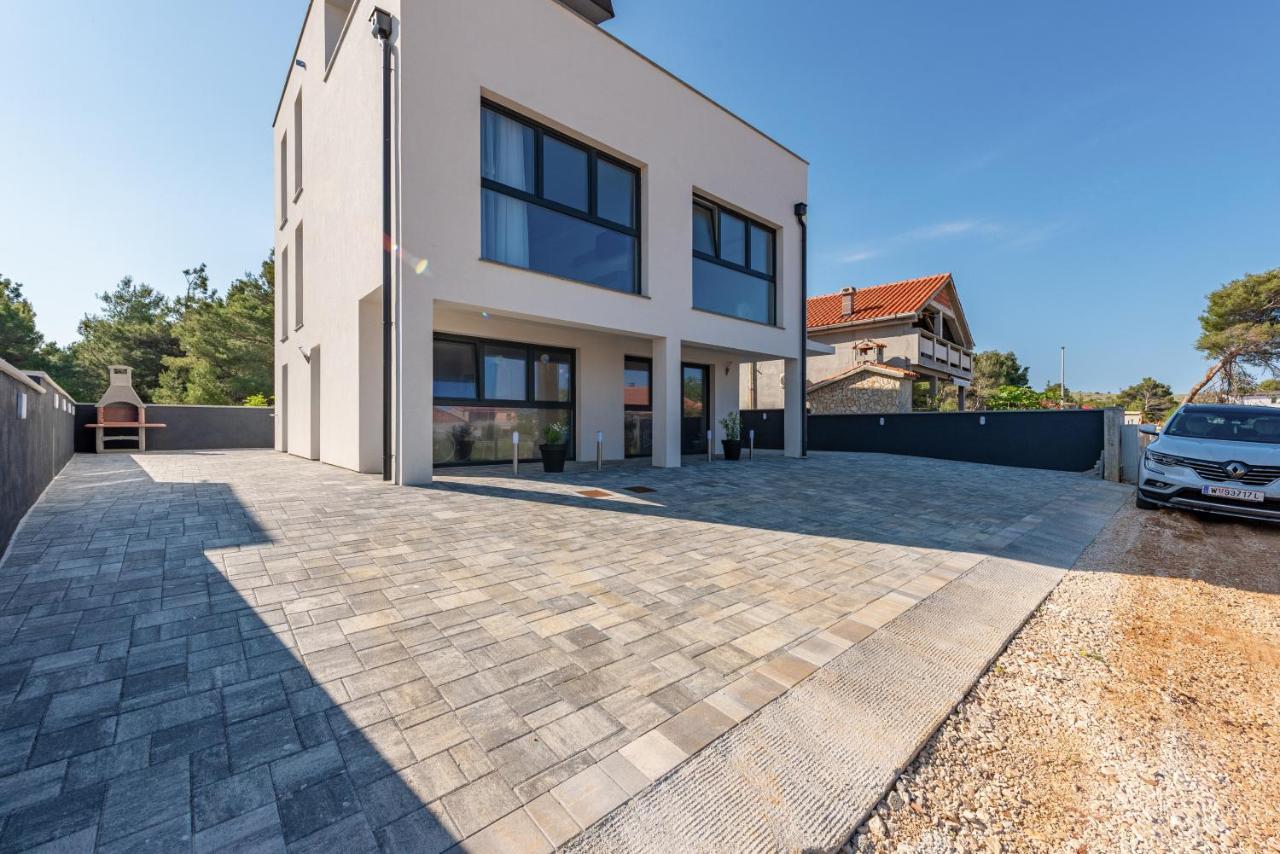 Appartements Vir Esterno foto