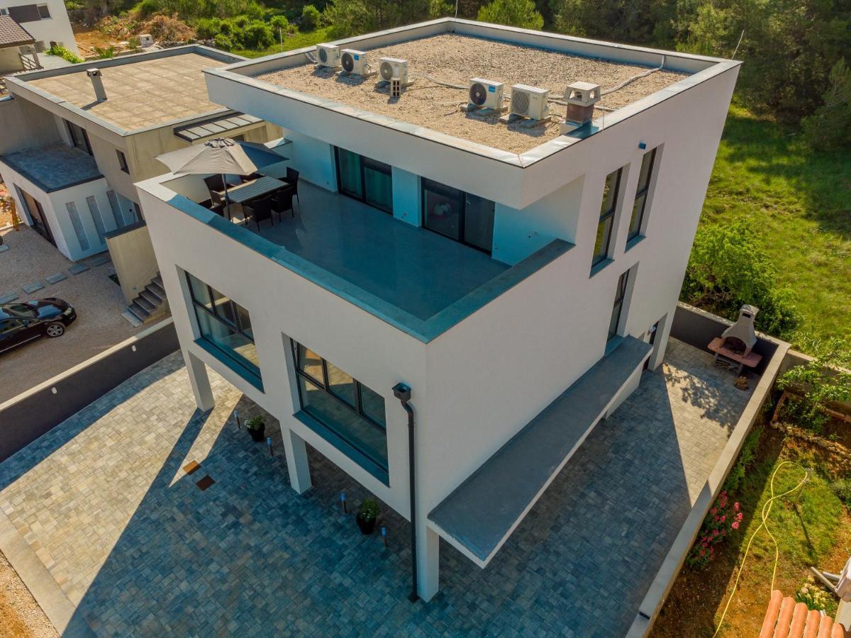 Appartements Vir Esterno foto